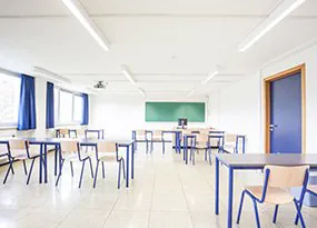 LED-Beleuchtung in einem Klassenraum